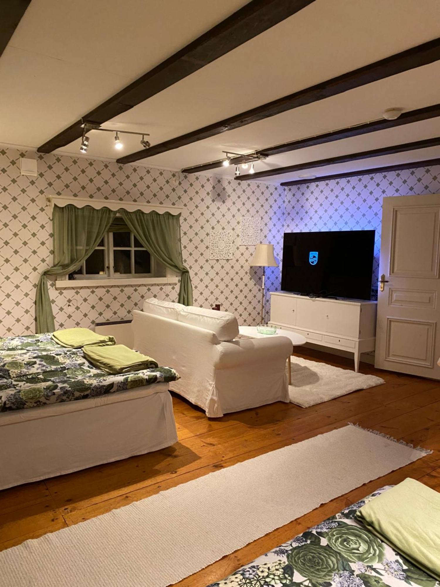 Villa Brunstorpsgard Braenneriet Huskvarna Esterno foto